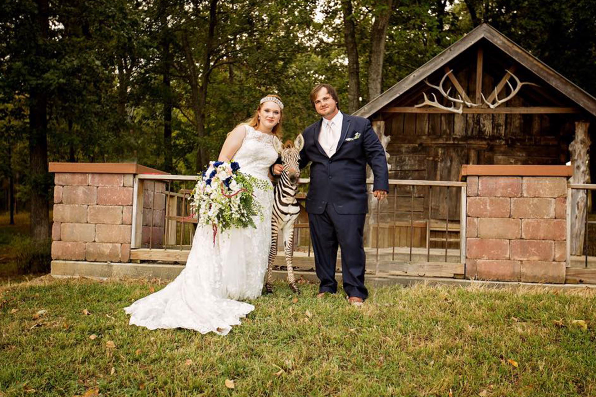 Rustic Wedding Venue In Southern Illinois Samsons Mountain Whitetail Deer