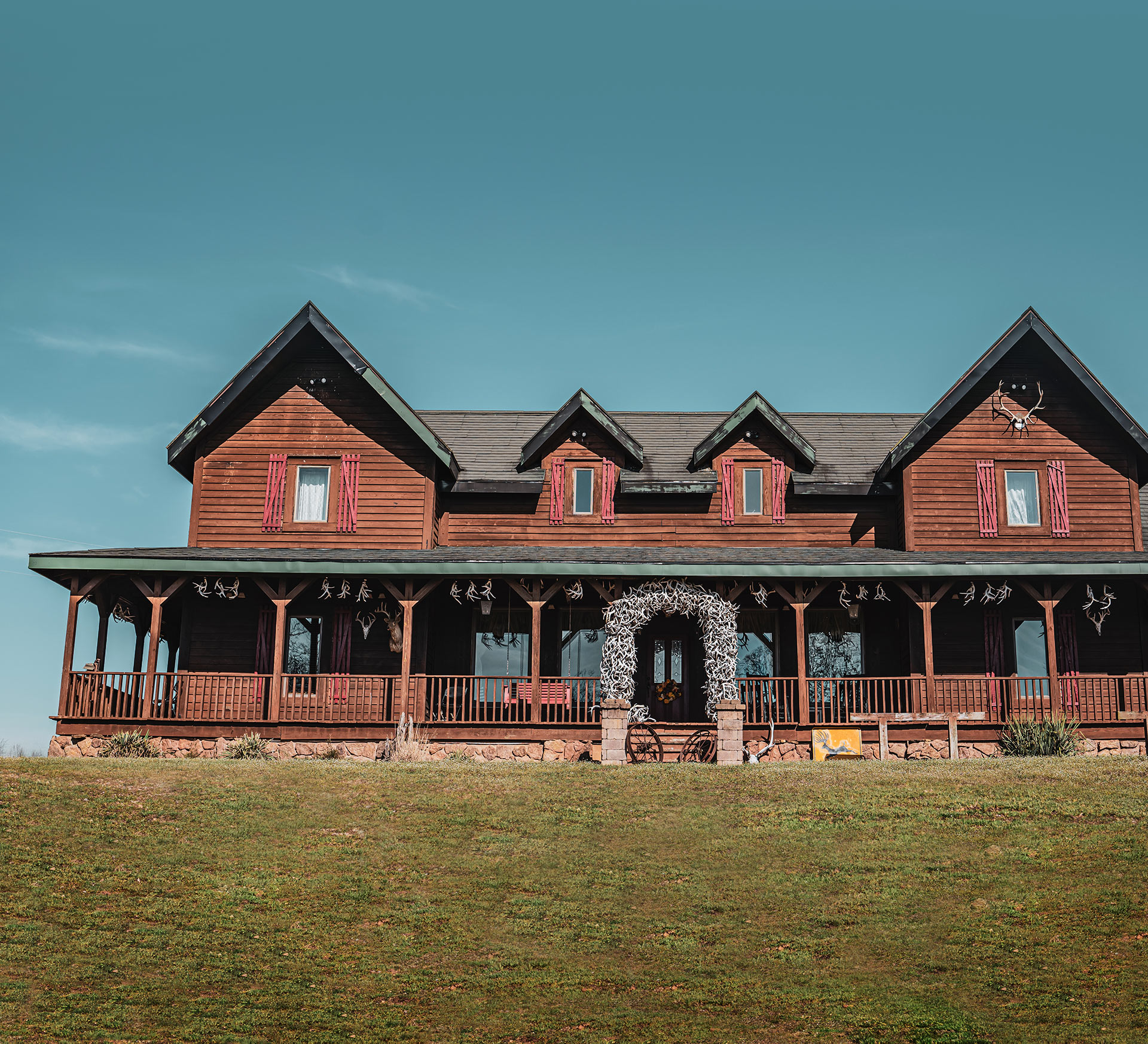 Hunting Lodge For Rent In Southern Illinois Samsons Mountain Whitetail Deer